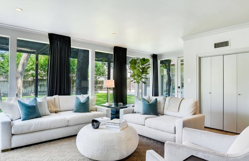 Pemberton Heights Casa | LLEGAR ATX ATX | Hasta 9Bds | Perfecto para juegos de UT | Piscina / Spa | Histórico