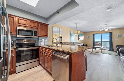 Orange Beach Condominio | Fourwinds 403- Great for Family, Relax on the Balcony!