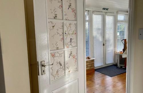 March Cama Y Desayuno | Fourwinds B&B
