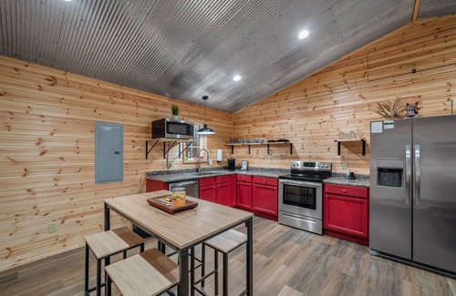 Fort Payne Cabina | Fox Hole-cozy cabin in the woods w/hot tub & fire pit
