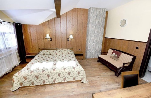 Peshtera Hotel | Fox House