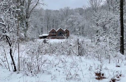 West Kill Casa | Fox & Quail: 5BR, pond, hike, ski, swim