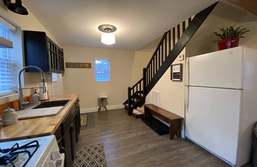 Bridgeton Townshp Cabaña | Fox Ridge Cottage! Pets welcome!