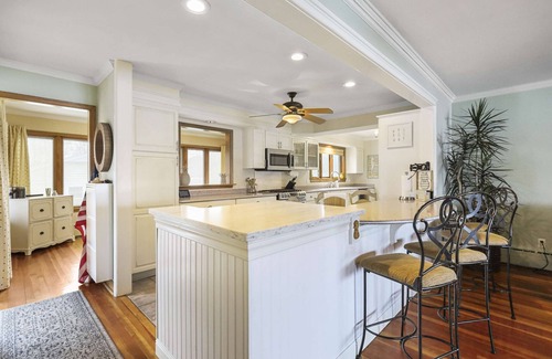 McHenry Casa | Gran y hermoso río Fox / Chain of Lakes Waterfront Home