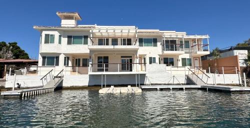 Parker Strip Casa | Fox River House, River Front getaway