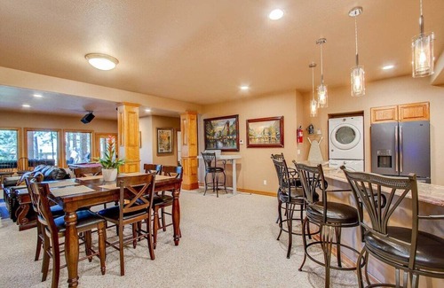 Colorado Springs Casa | Fox Run, Lux Private Suite Nature Views Aplus Spot