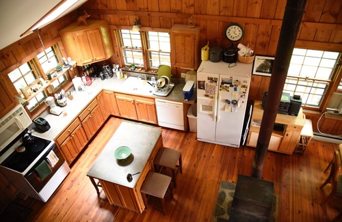 Meadows Of Dan Cabina | Fox Trot Cabin ubicado a 1 milla de la carretera Blue Ridge Parkway, marcador 174
