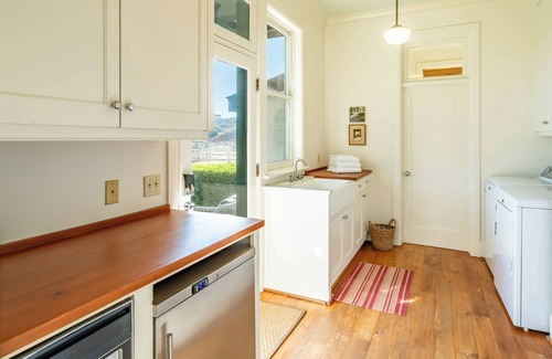 Los Olivos Casa | Foxen Canyon Retreat - Pickelball and Wine Country