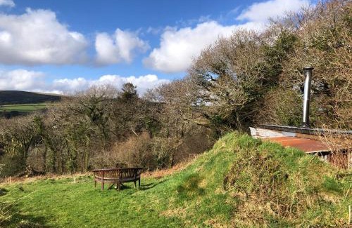 Wrangaton Casa | FoxesDen, Unique Eco Cabin, Dartmoor views