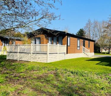 Allerthorpe Chalet De Esquí | Foxglove Lodge with Hot Tub