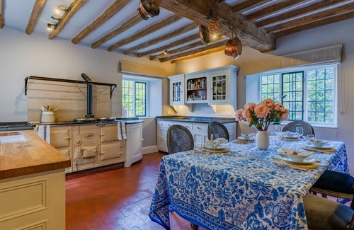 Stanton Cabaña | Foxholme Manor - Spacious manor with swimming pool and tennis court