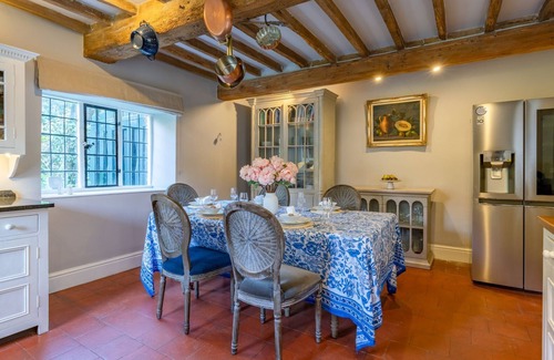 Stanton Cabaña | Foxholme Manor - Spacious manor with swimming pool and tennis court