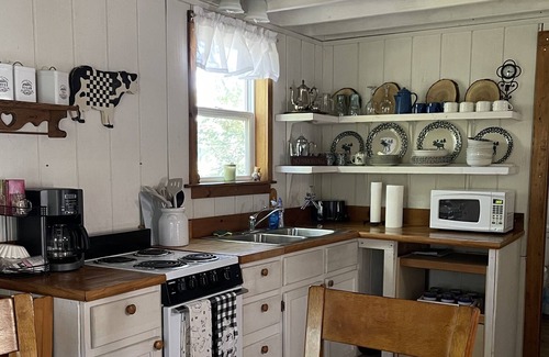 Columbia Cabina | Foxwood Cabins a peaceful get away in South Central Iowa Oak Woods