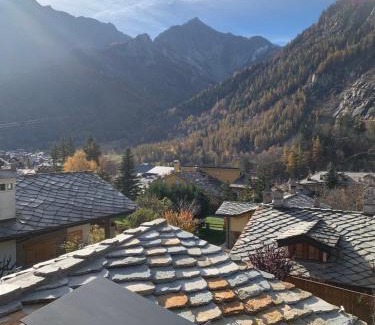 Courmayeur Apartamento | Foyer Grand Ru