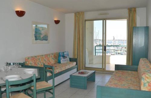 Frejus Port Apartamento | Fréjus: Appt 2P, 5 pers, Piscine, Plage à 150m, Parking, Animaux OK - FR-1-226A-357