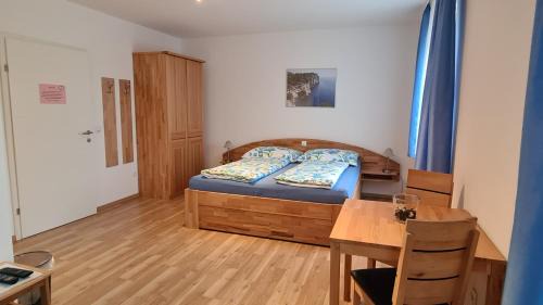 Gneixendorf Casa | Frühstückspension Täuber