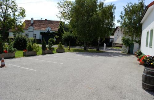 Lutzmannsburg Casa | Frühstückspension Sterr