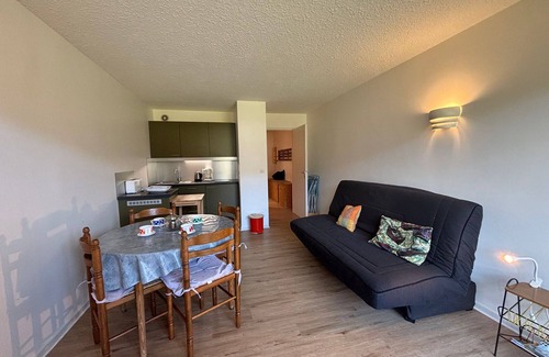 Autrans-Meaudre-en-Vercors Apartamento | Estudio renovado con balcón, cerca del centro y pistas de esquí, para 4 personas