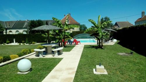 Beaujeu-Saint-Vallier-Pierrejux-et-Quitteur Casa | Le Domaine des Papillons