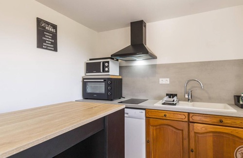 Vierville Cabaña | Casa Familiar Cerca de Utah Beach con Jardín Privado y Equipos Modernos