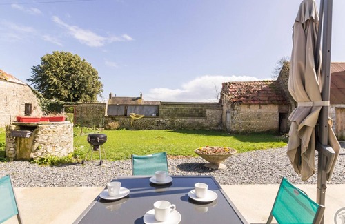 Vierville Cabaña | Casa Familiar Cerca de Utah Beach con Jardín Privado y Equipos Modernos