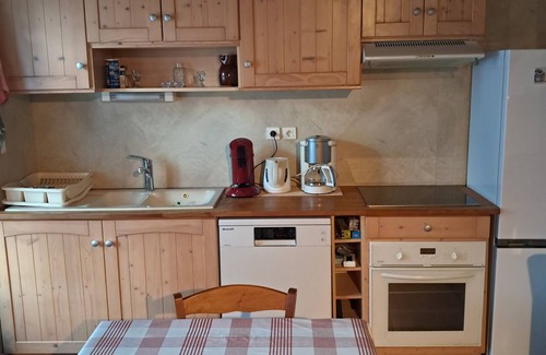 Champs-sur-Tarentaine-Marchal Casa | Bienvenue au gîte du lavoir à proximité des lacs , rivières et montagnes
