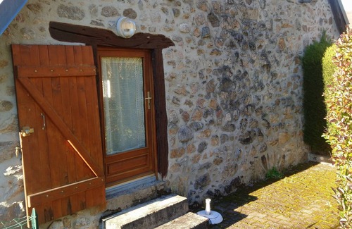 Champs-sur-Tarentaine-Marchal Casa | Bienvenue au gîte du lavoir à proximité des lacs , rivières et montagnes