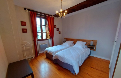 Saint-Sulpice Cabaña | Casa rural La Roche-Neuville-Saint-Sulpice, 4 dormitorios, 10 personas