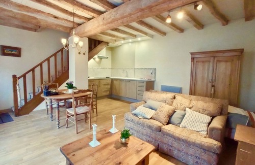 Saint-Affrique-les-Montagnes Cabaña | Luxury Cottage with swimming pool