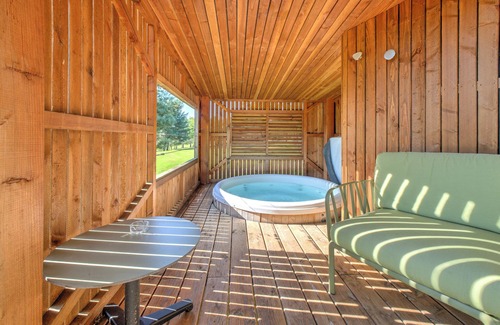 Saint-Felix-de-Reillac-et-Mortemart Casa | Lodge Plein Voir – Escapada natural con terraza y confort moderno
