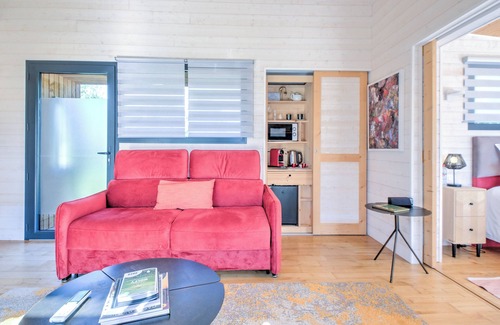 Saint-Felix-de-Reillac-et-Mortemart Casa | Lodge Grand Air – Jacuzzi Privado, Vista al Golf y Estancia Natural de Alta Gama