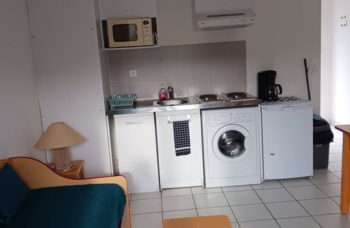 Saint-Geniez-d'Olt Condominio | Charmante Résidence au Pied du Plateau de L'aubrac Saint Geniez D'olt 2 Piscine