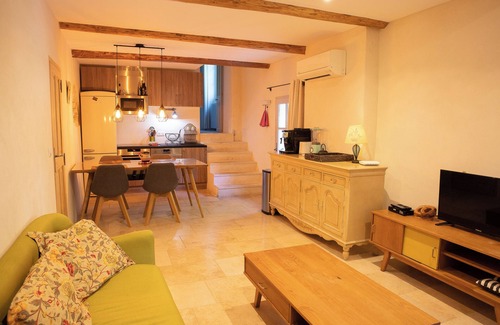 Saint-Hippolyte-le-Graveyron Cabaña | Gîte BASILIC