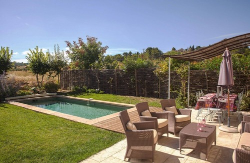Saint-Laurent-de-la-Cabrerisse Villa | Despierta en una villa francesa rodeada de viñedos y bellos paisajes