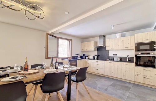 Le Bettaix Chalet De Esquí | Chalet moderno con sauna cerca de las pistas
