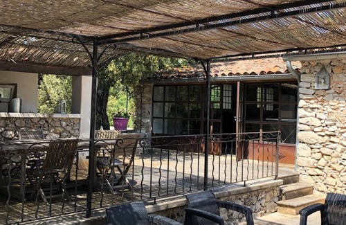 Saint-Maximin-la-Sainte-Baume Casa | Grande Maison Avec Piscine Avec vue sur la Sainte Baume