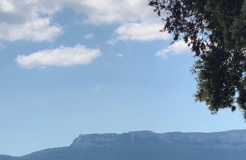 Saint-Maximin-la-Sainte-Baume Casa | Grande Maison Avec Piscine Avec vue sur la Sainte Baume