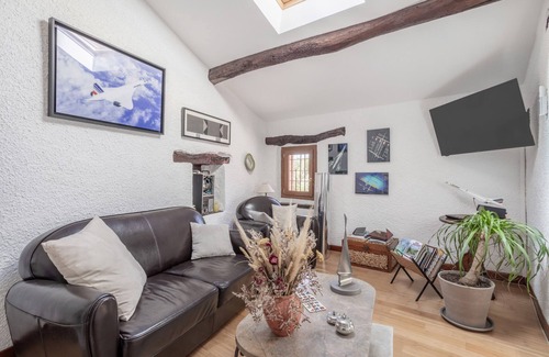 Sainte-Colombe-de-la-Commanderie Cama Y Desayuno | Casa de huéspedes 'Oranger Chambre Double Vue Jardin' con jardín compartido y aire acondicionado