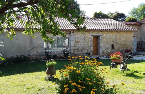 Sorges-et-Ligueux-en-Perigord Casa | Aux Délices de Saleix, Gîte la Truffe, Idéal Pour se Ressourcer à la Campagne
