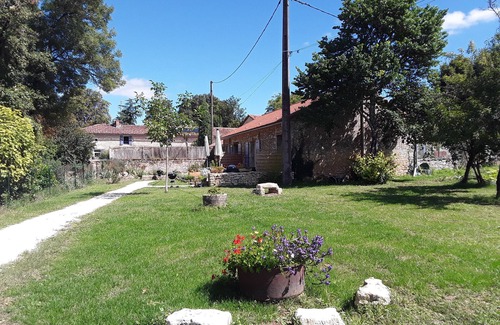 Sorges-et-Ligueux-en-Perigord Casa | Aux Délices de Saleix, Gîte la Truffe, Idéal Pour se Ressourcer à la Campagne