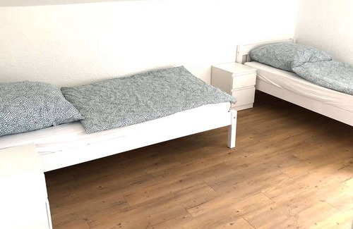 Egelsbach Apartamento | Fr04 Ferienwohnung mit Sat-tv, Küche & Wlan