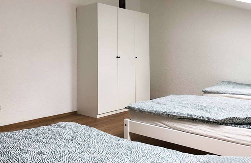 Egelsbach Apartamento | Fr04 Ferienwohnung mit Sat-tv, Küche & Wlan