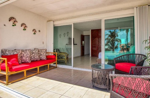 Zona Hotelera Hotel | Framboyan 5003 at Las Brisas