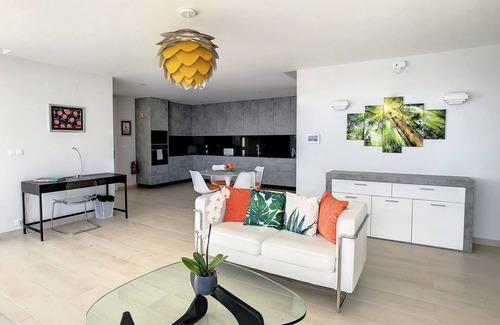 Tabua Apartamento | Francelho 1 Apartment by LovelyStay