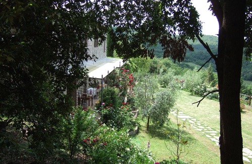 Palazzina Apartamento | Casa en el campo de Murlo con jardín y parque.
