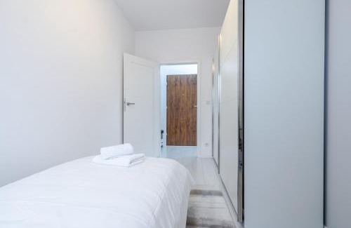 Katowice Apartamento | Francuska Comfort Apartment by BookingHost