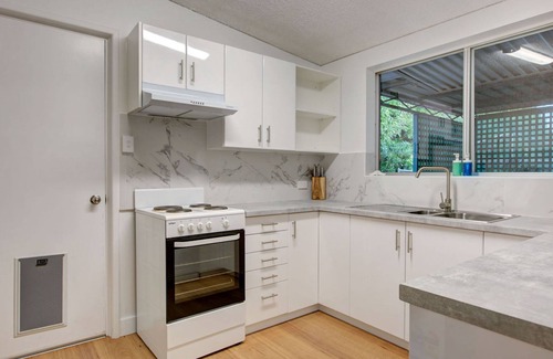 Exmouth Casa | Frangipani - Loads of space in this great family home