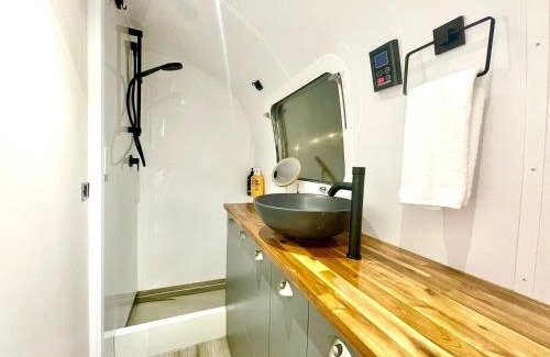 Katoomba Casa | Frankie the Silver Bullet Airstream