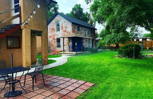 Raton Casa | Franklin Fab Gallery House