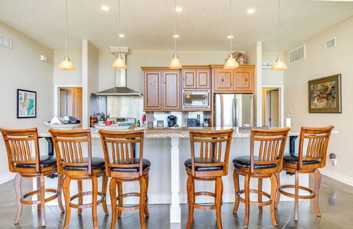 Franklin Casa | Franklin Home w/ Water Views: Outdoor Dining Area!